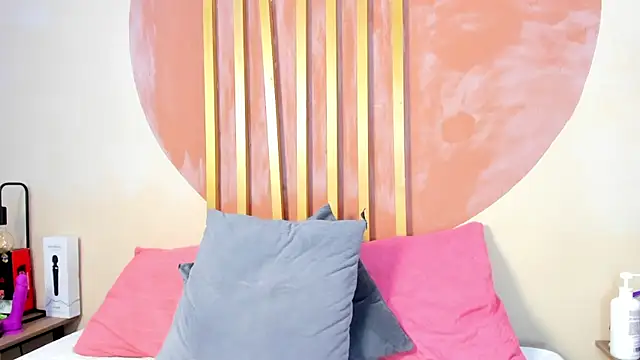 Nicole Angels  online show from July 18, 9:28 pm
