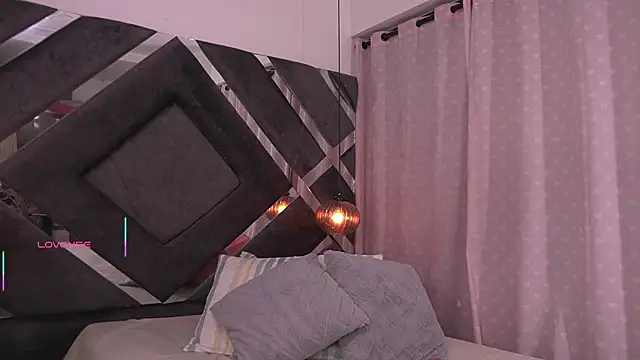 sam lewins online show from October 29, 7:38 pm