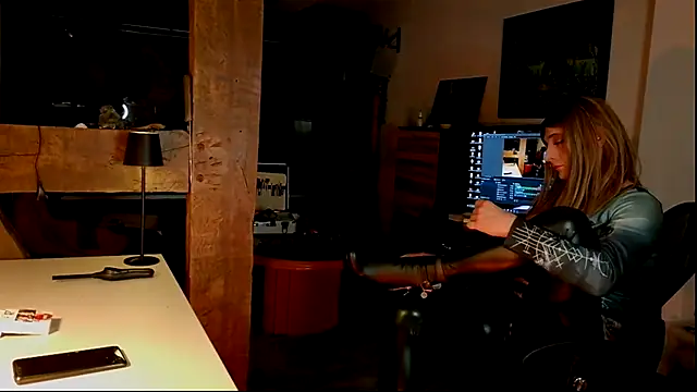 DYasmin69 online show from November 8, 10:04 pm