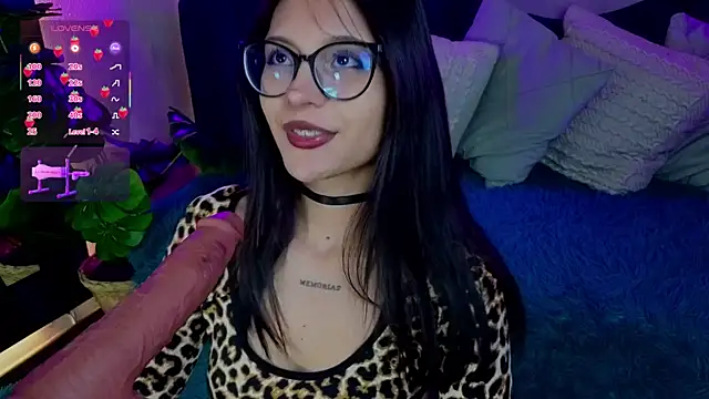 Abbydreams  online show from May 1, 7:50 pm