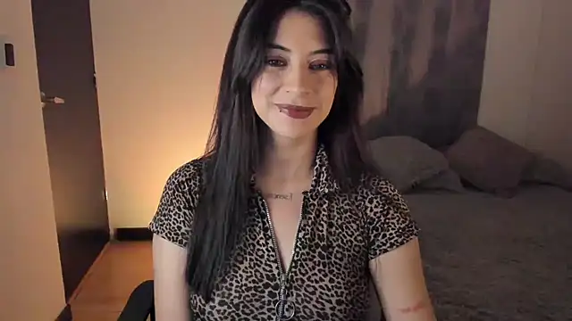 nala-saphir online show from December 16, 6:30 am