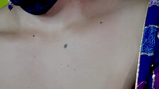 sexyhoney27 online show from June 17, 10:27 am