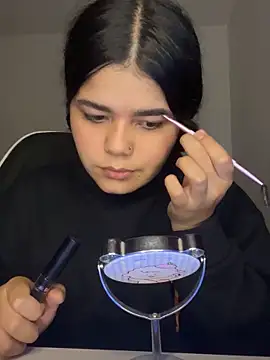 pretty angela1 online show from September 19, 3:38 am