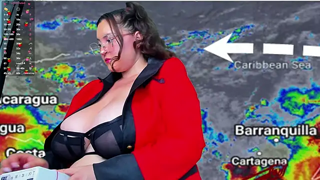 LunaPleasure online show from November 16, 6:04 am