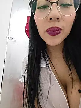 Isabellitasexi38 online show from July 17, 2:49 am