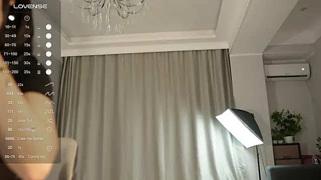 mysticsirenn online show from September 23, 7:01 pm