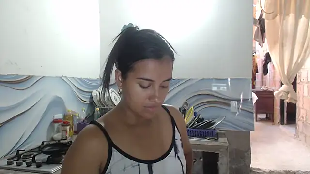 Coral0403 online show from July 16, 6:34 pm