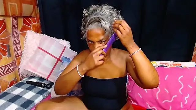 Thickbootykim online show from July 19, 2:30 pm