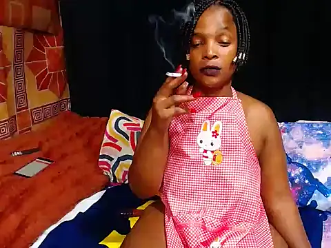 Thickbootykim online show from May 15, 11:40 pm