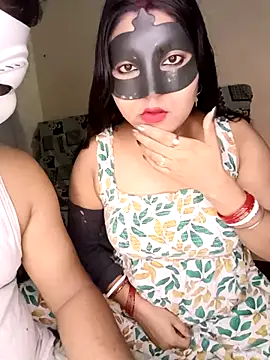 Hot muskaan online show from May 2, 8:45 pm