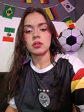 Danni shy online show from June 29, 6:40 pm