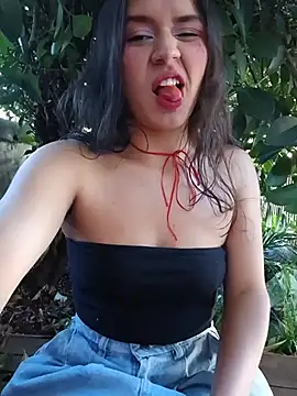 Danni shy online show from July 28, 8:34 pm