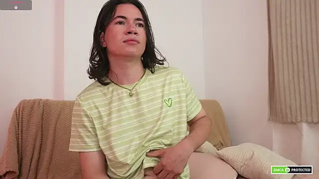 cute erelis  online show from July 26, 4:53 am