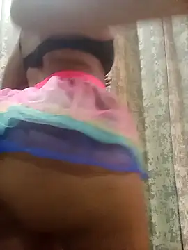 CurvyQueen19 online show from March 19, 6:45 pm