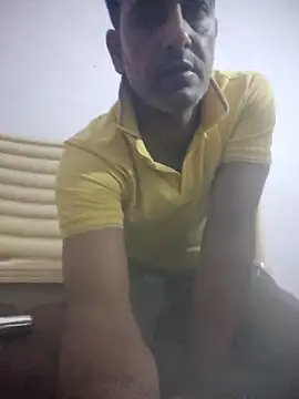 Snapshot of MAGNETICDADDY8 chatting on October 5, 2:00 pm MAGNETICDADDY8 online show from October 5, 2:00 pm