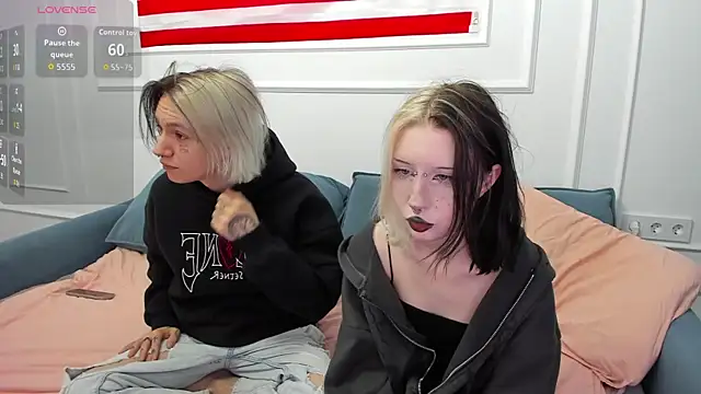 VeryRare TwinS online show from May 10, 5:48 pm