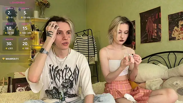 Snapshot of VeryRare_TwinS chatting on September 17, 6:22 am VeryRare TwinS online show from September 17, 6:22 am