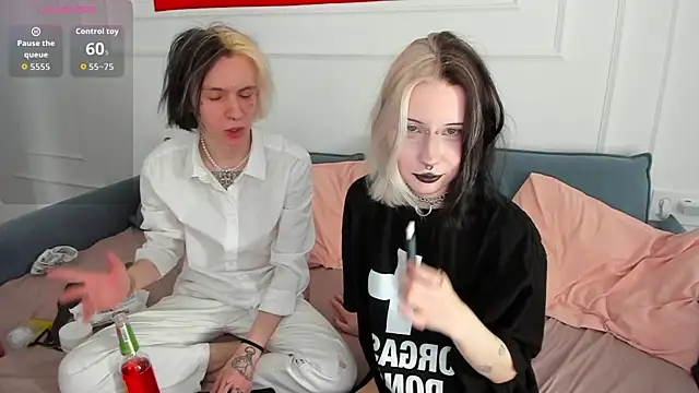 VeryRare TwinS online show from May 1, 4:37 am