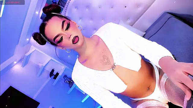 Diiva Smiith online show from July 17, 11:03 am