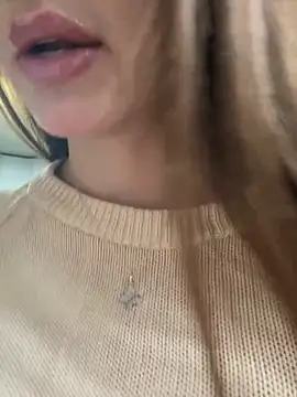 Snapshot of Maddy_Jones chatting on September 30, 1:55 am Maddy Jones online show from September 30, 1:55 am