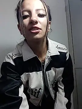 Anniee x online show from July 29, 12:49 pm