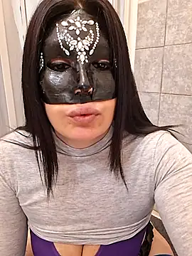 Napoletana89- online show from February 11, 8:05 am