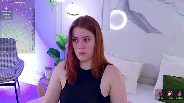 EllieGarson online show from June 20, 6:11 pm