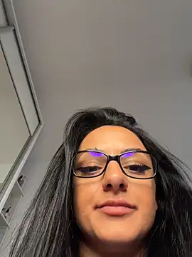 NNNoire online show from February 10, 1:47 pm