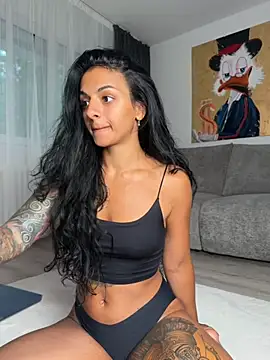 NNNoire online show from July 10, 2:06 pm