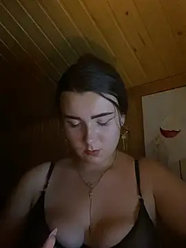 mewKate online show from July 3, 6:58 pm