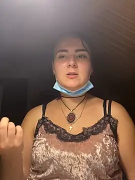 mewKate online show from July 8, 8:22 pm