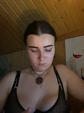 mewKate online show from June 9, 6:29 pm