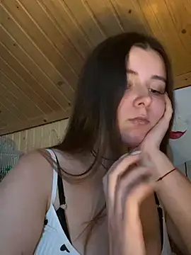 mewKate online show from June 16, 6:20 pm