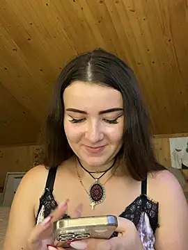 mewKate online show from July 19, 5:48 pm