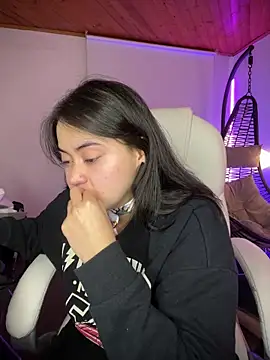 Camila pinkk online show from April 30, 5:40 pm