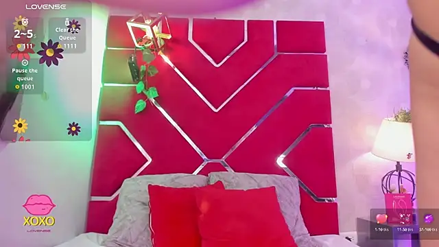 VeronicaOlson  online show from October 6, 3:45 am