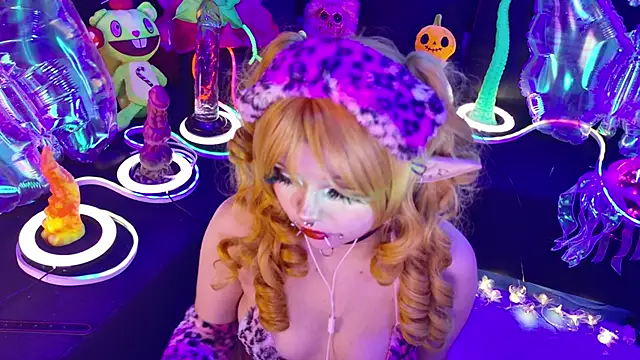 LaytonBox online show from January 14, 1:16 pm