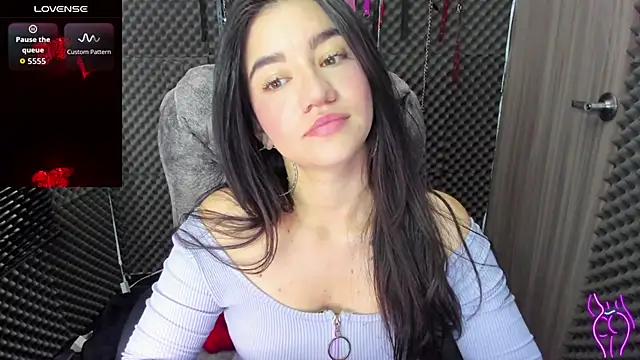 lilihot  online show from October 29, 3:47 pm