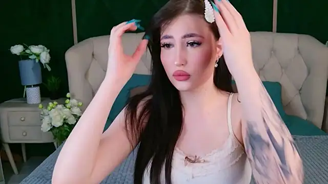 EmmaLawrens online show from July 26, 3:53 pm