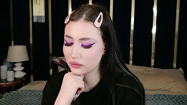 EmmaLawrens online show from May 2, 3:37 pm