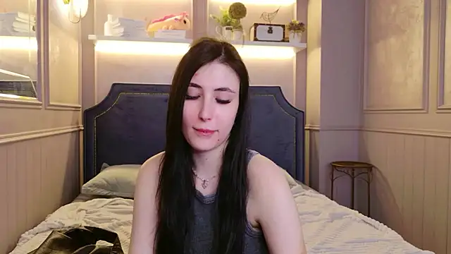 EmmaLawrens online show from March 11, 10:41 am