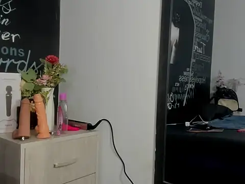 EmmySweett2 online show from November 11, 1:19 pm