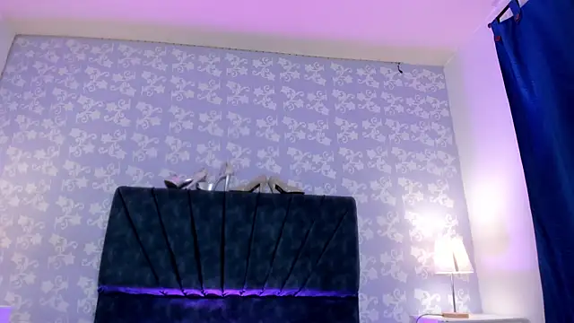 SalomeSimonz online show from May 2, 9:18 pm