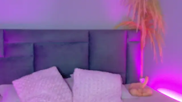 AlynAllen online show from March 5, 8:37 pm