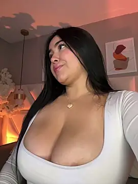 Sara  collins   online show from April 29, 12:30 pm