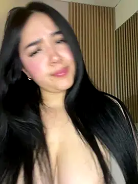 Sara  collins   online show from October 25, 5:53 pm