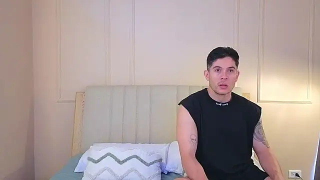 mr danni online show from April 28, 8:46 pm