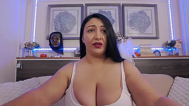 Snapshot of BustyEva_ chatting on October 19, 4:03 am BustyEva online show from October 19, 4:03 am