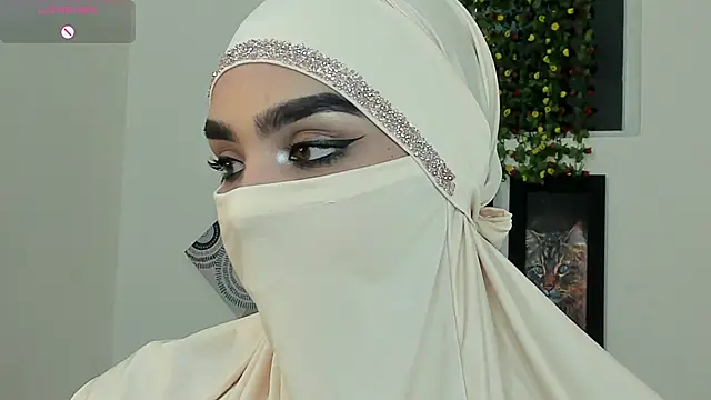 Maissa Alabi online show from October 10, 3:28 pm