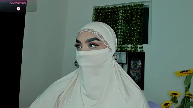 Maissa Alabi online show from December 13, 7:53 pm